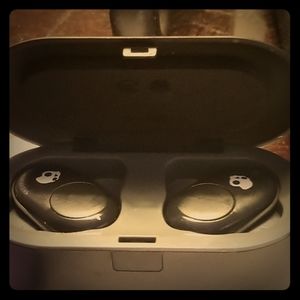 Skullcandy wireless earbuds
